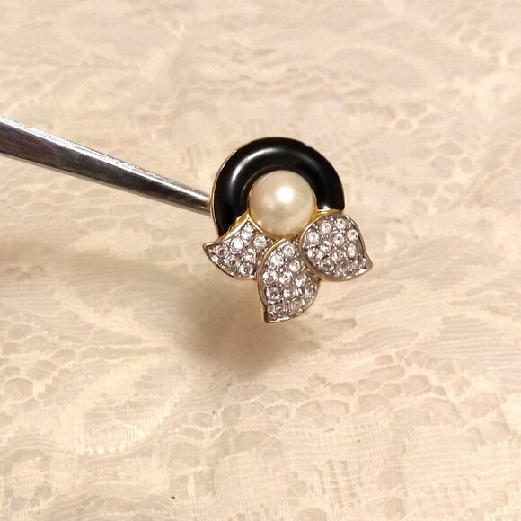 Vintage White Pearl Clear Cubic Zirconia Gold Tone Earrings Pendant - Picture 11 of 16